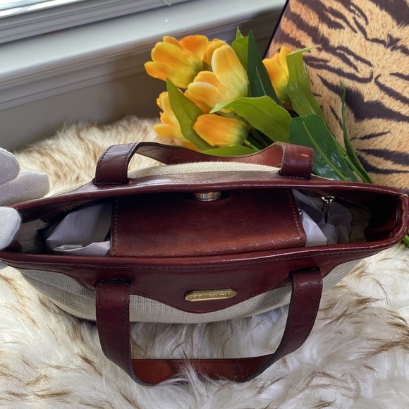 Brahmin vintage mini tan canvas handbag with brown leather trim - Picture 3 of 9